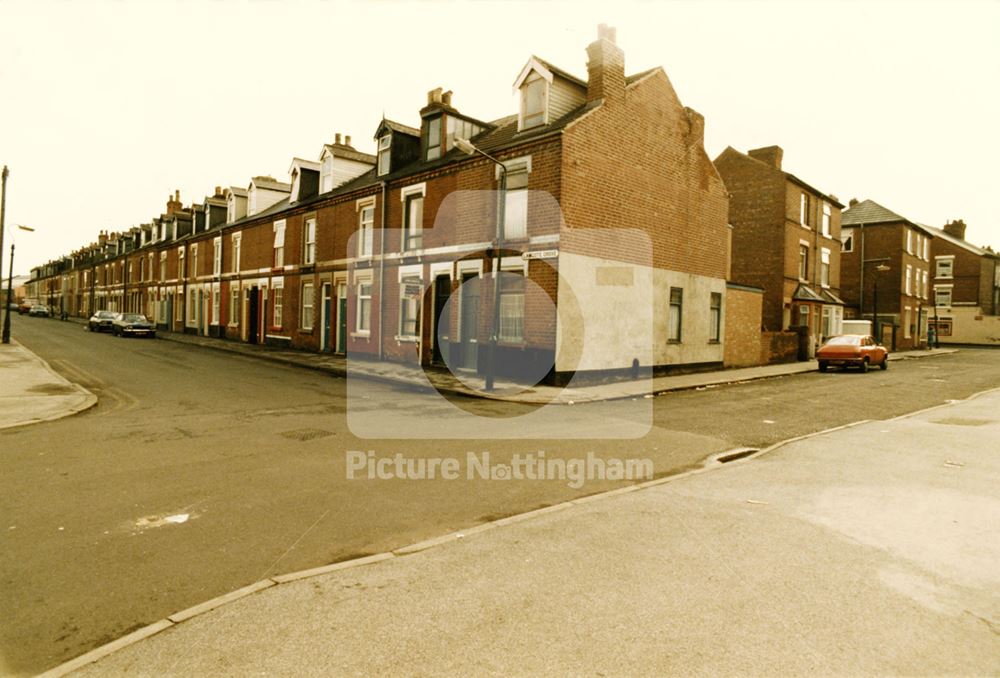 Lamcote Grove / Muskham Street