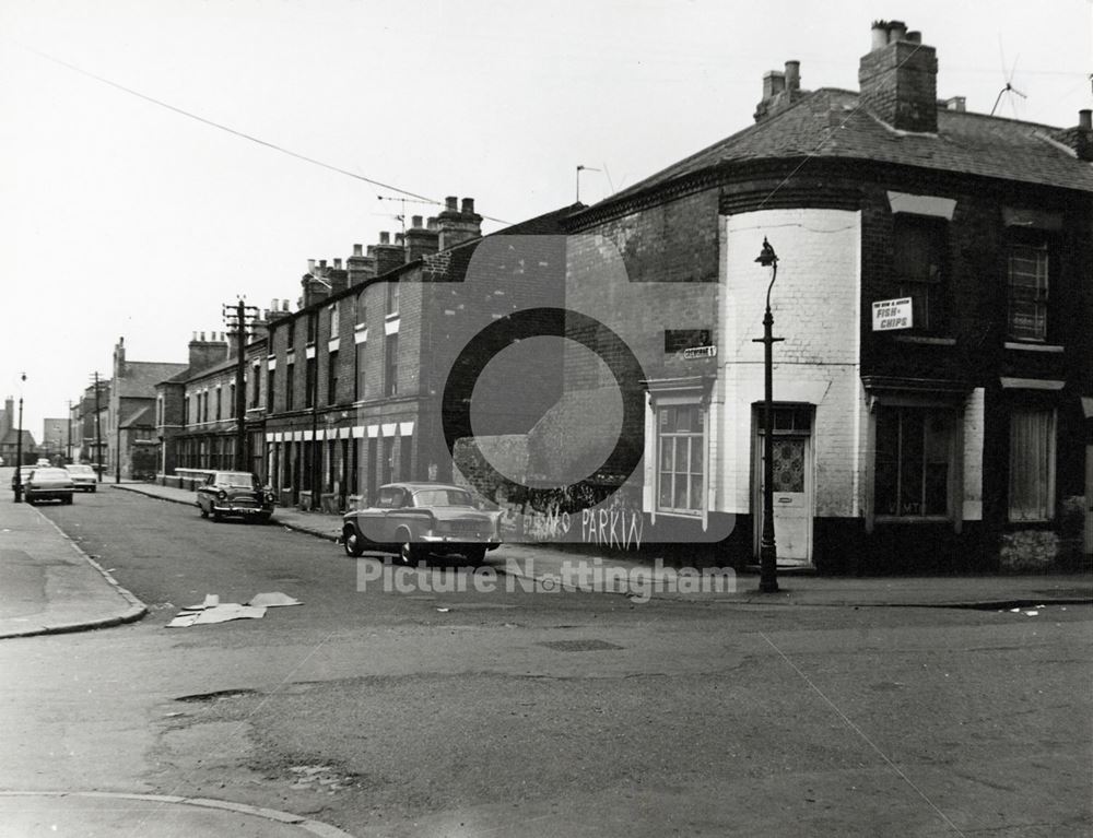 Cremorne Street looking south