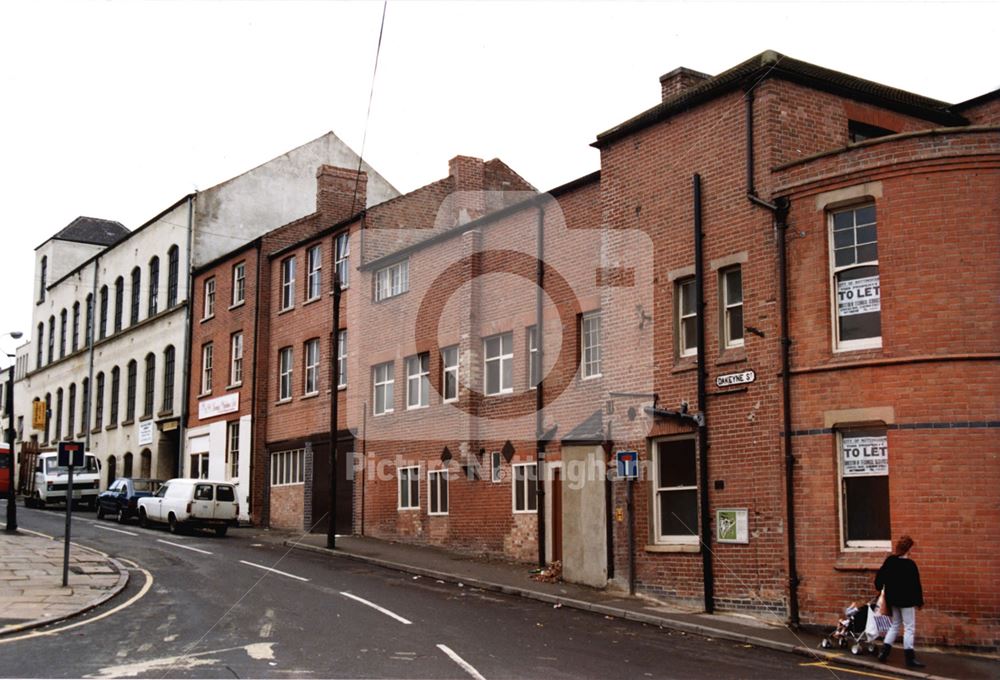 Dakeyne Street looking south from Carlton Road