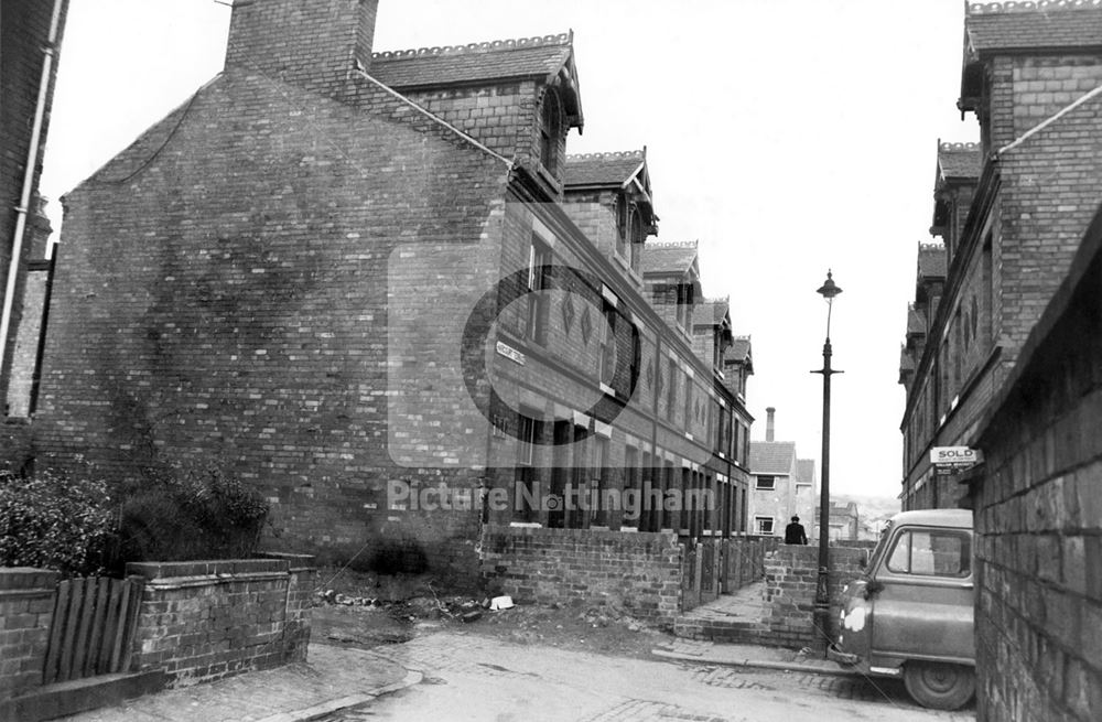 Harcourt Terrace, Lamartine Street