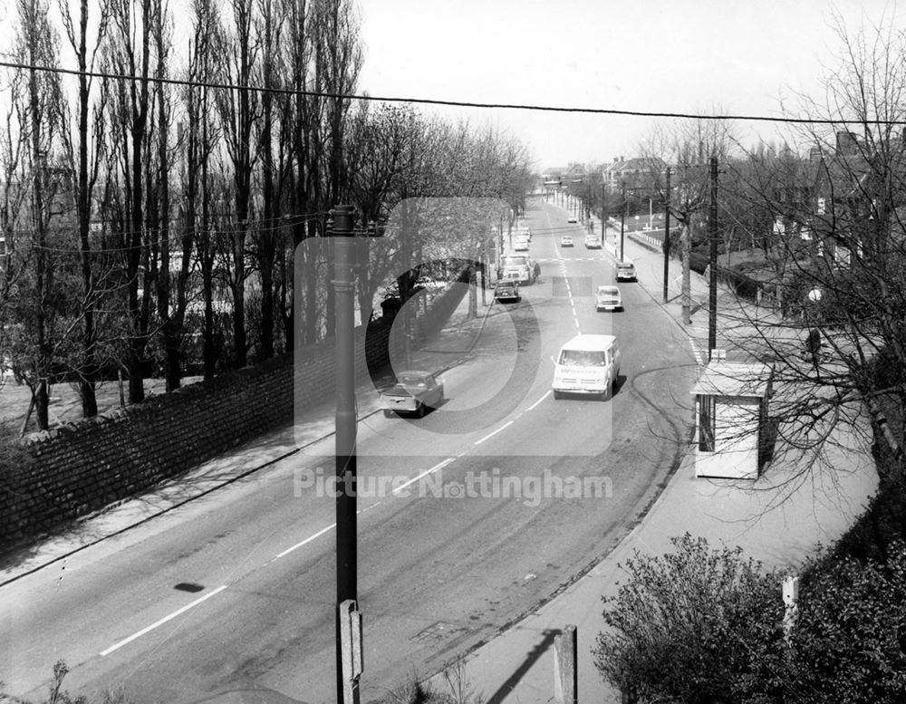 Highbury Road from Northern Bridge