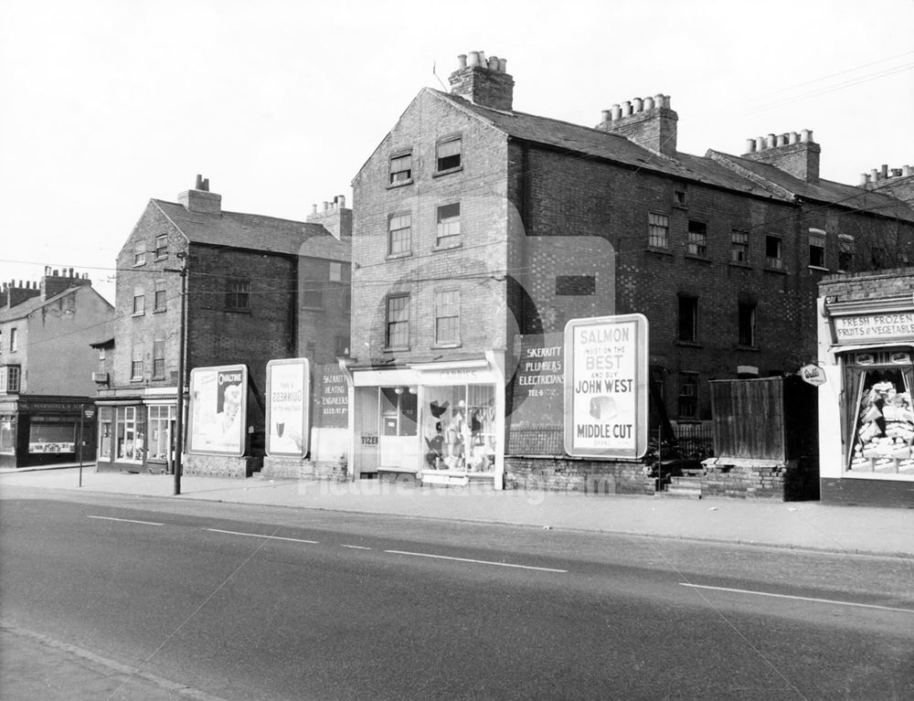 Mansfield Road, Carrington