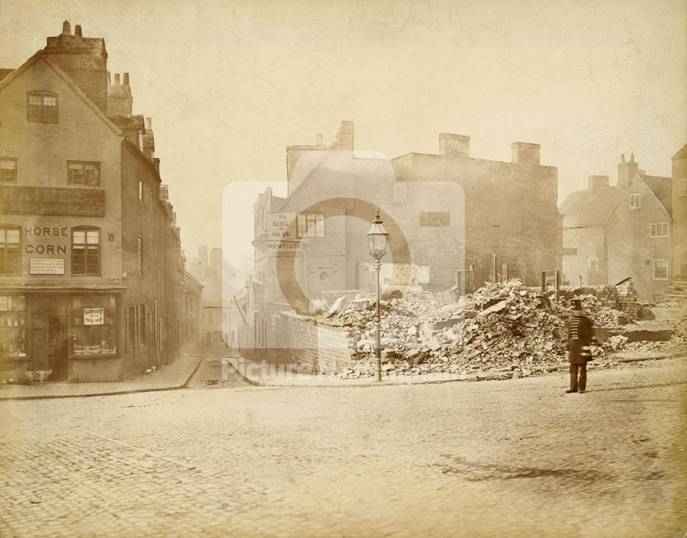 Parliament Street (upper) and end of Sheep Lane