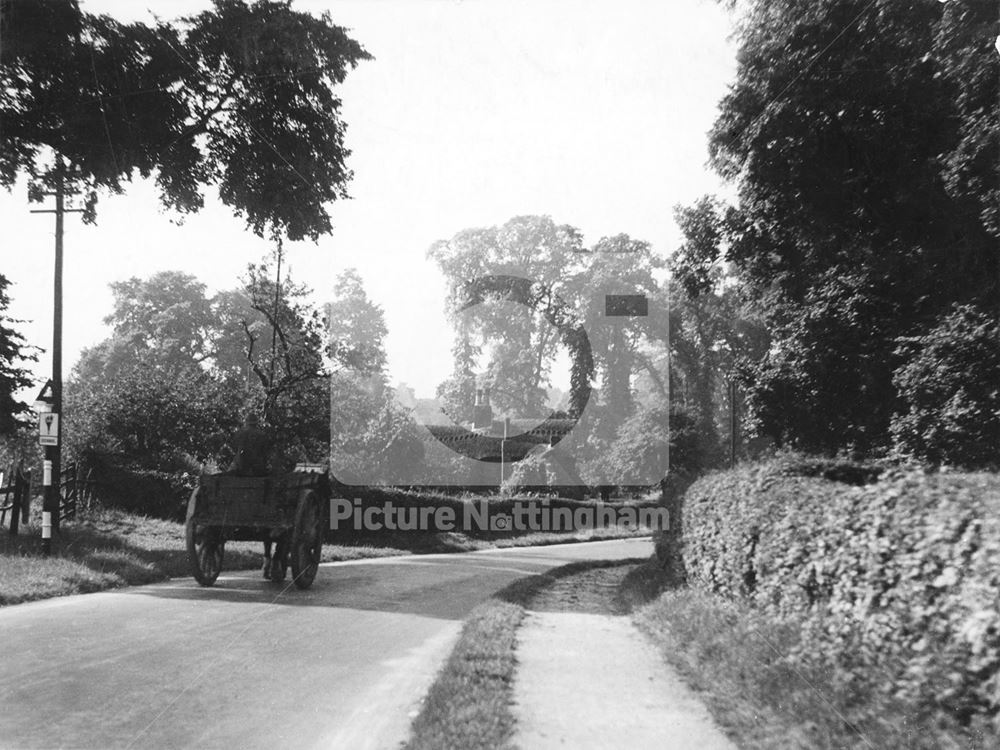 A bend in the road near Clifton