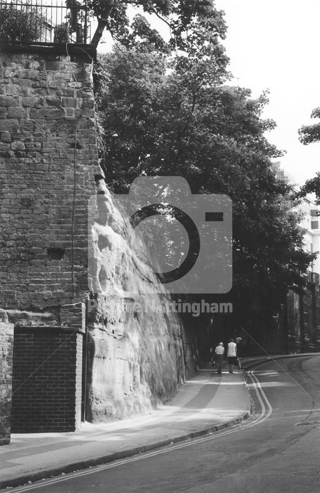 Lenton Road, sandstone cliff