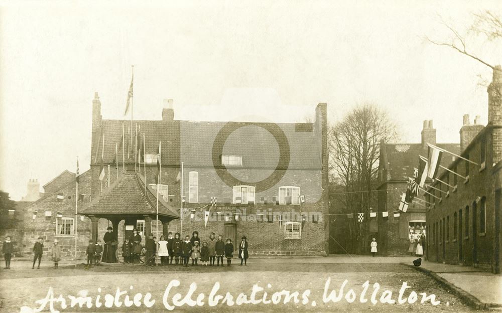 Wollaton Square, Wollaton