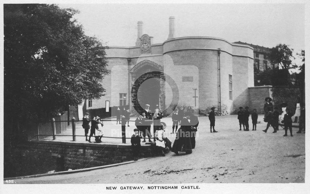 Nottingham Castle grounds, The New Gateway after the 1908 restoration