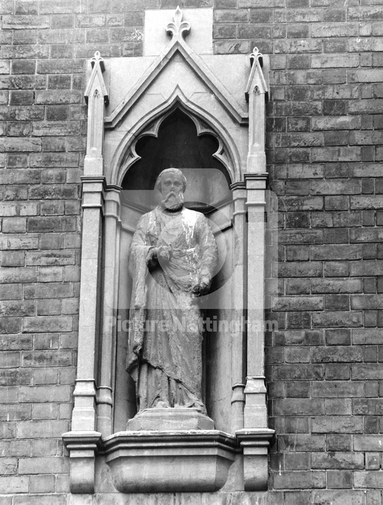 Nottingham General Hospital - Statue