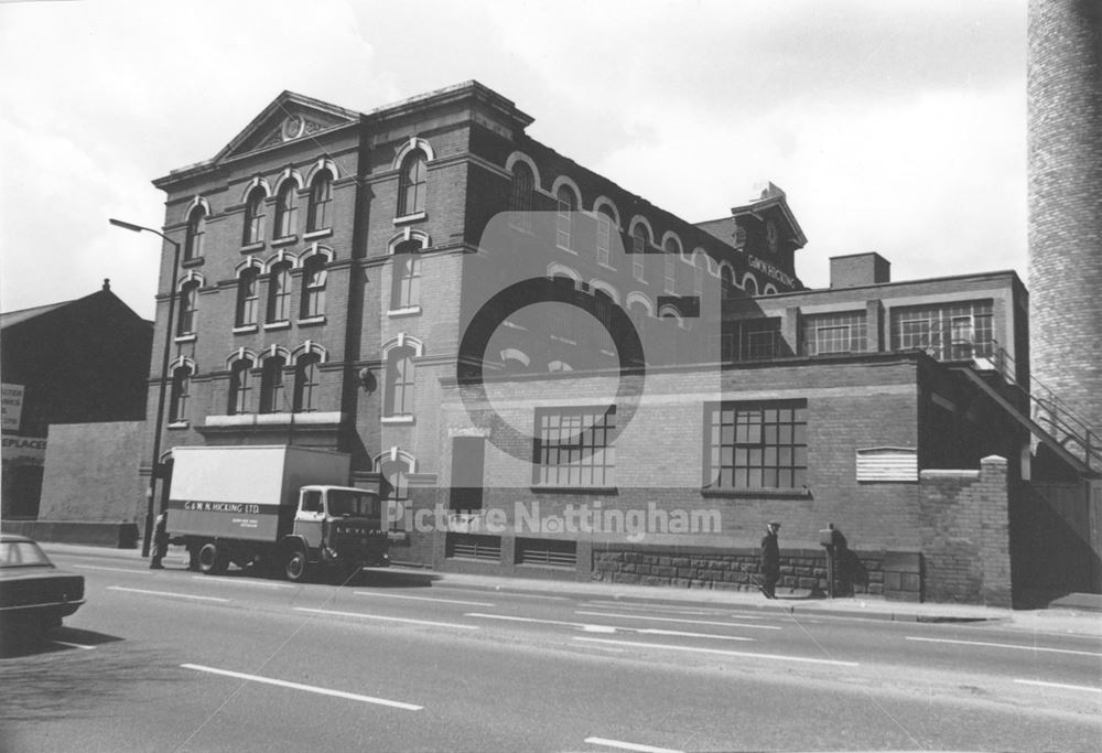 G and W N Hicking, Queens Road - London Road 1977