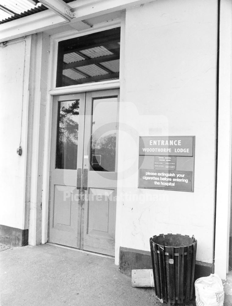 Cedars Hospital - Entrance to Woodthorpe Lodge, looking NW