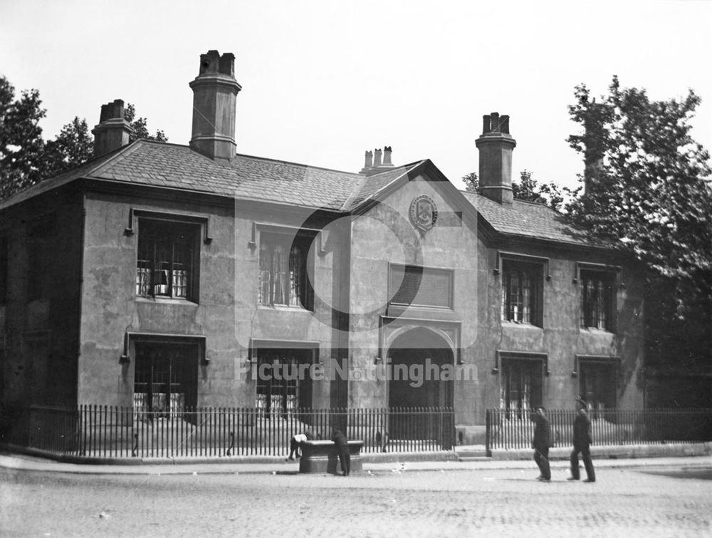 Plumptre Hospital - front entrance