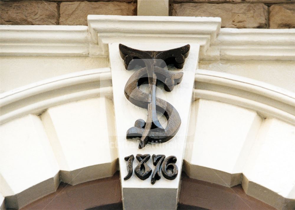 Dog and Bear public house - Architectural detail