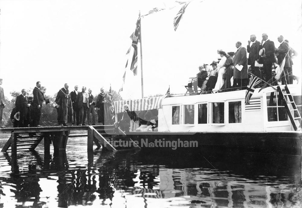 Trent Baths, Victoria Embankment, 1907