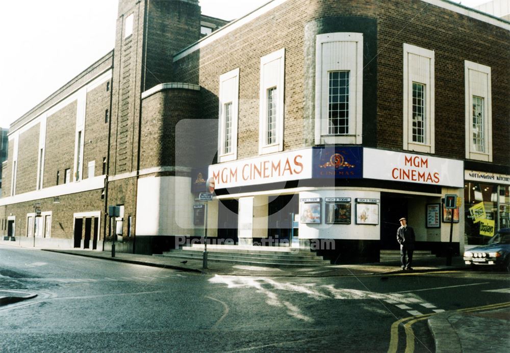 Carlton Cinema, Chapel Bar, c 1990