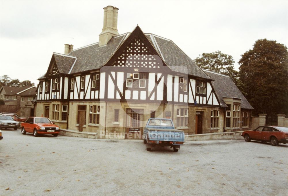 Fiveways hotel, Edwards Lane, Sherwood, 1983