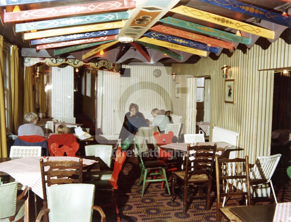 The Flying Horse Hotel, Interior, Dining room