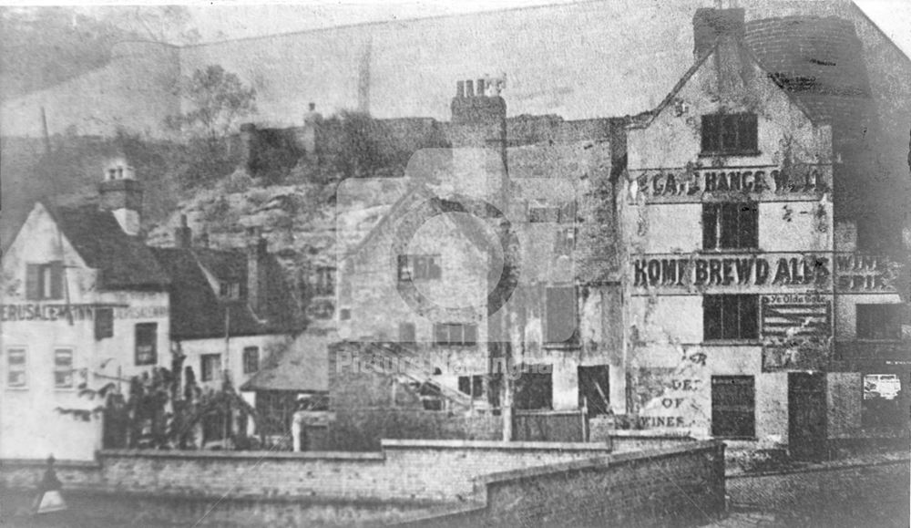 The Gate Hangs Well public house