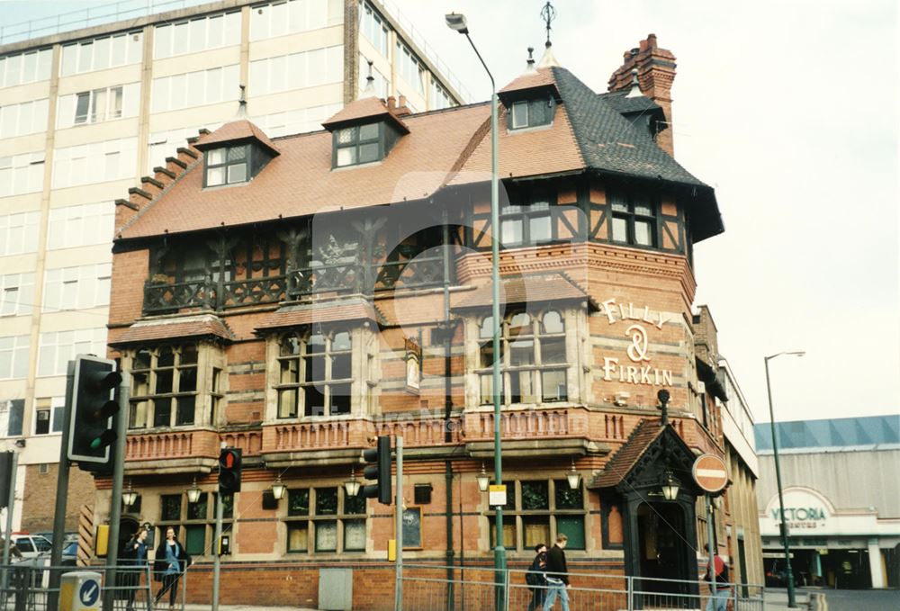 York House and The Filly and Firkin (Rose of England) Pub, Mansfield Road 1995