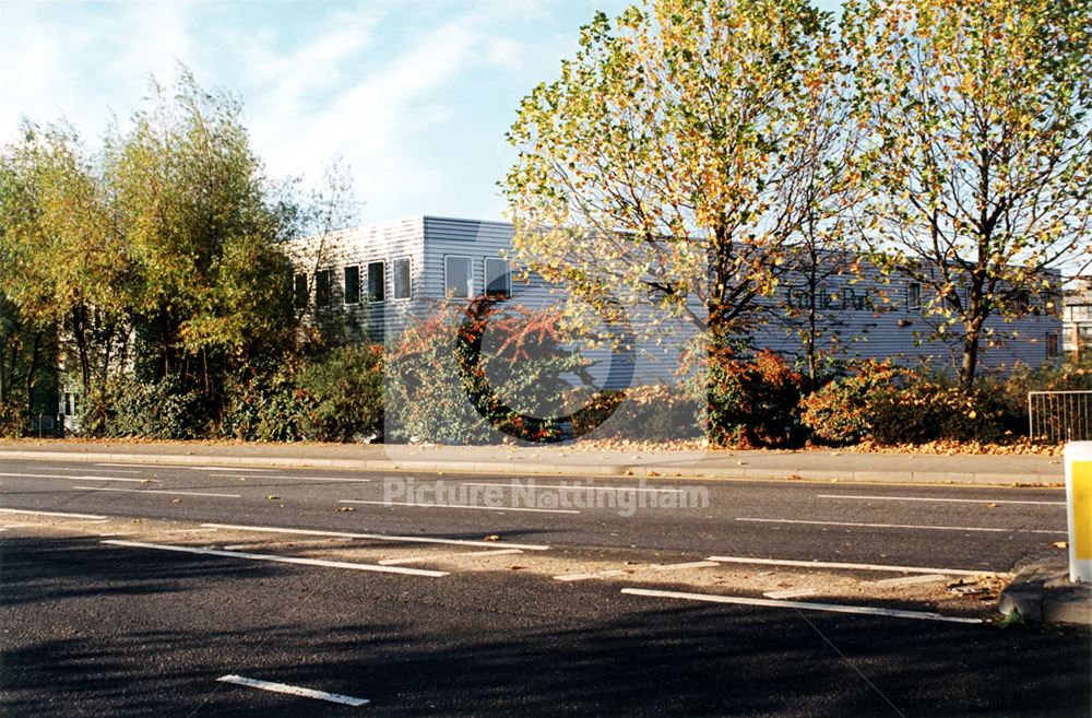 Castle Park Industrial Estate, Queens Drive