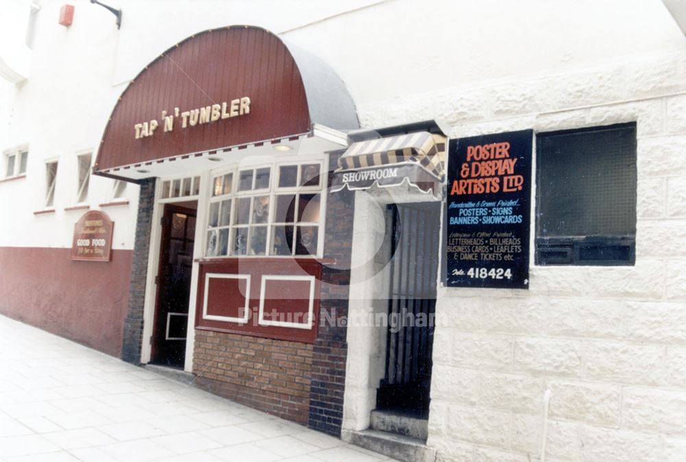 The Tap 'n' Tumbler Public House - side entrance on Parliament Terrace