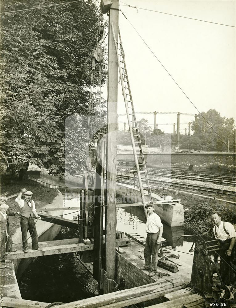 Culvert and bridge pier building on the River Leen during the development of Western Boulevard