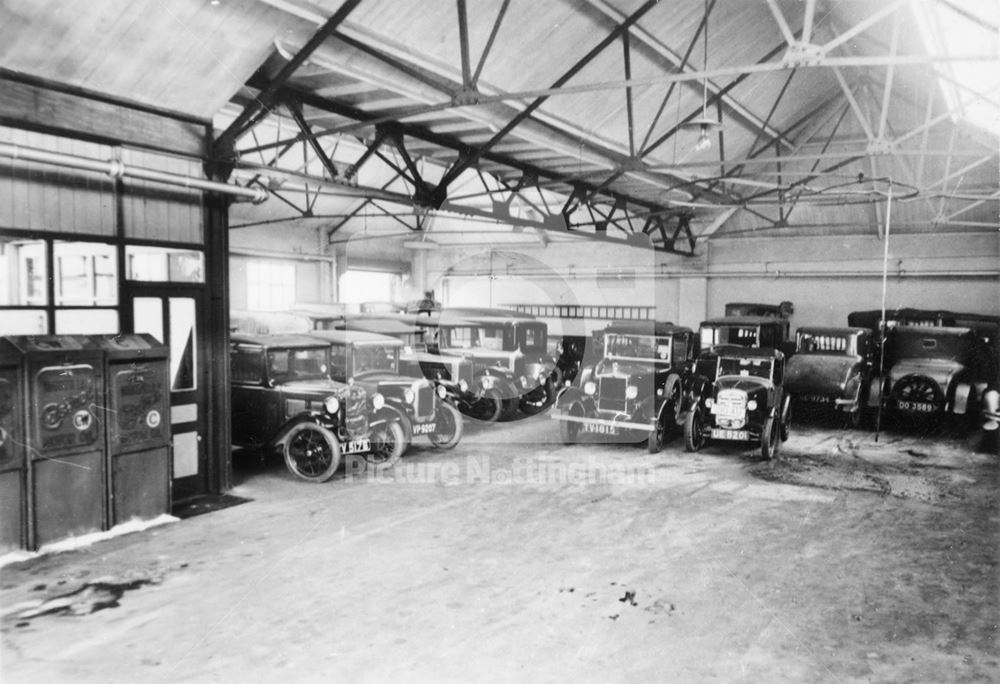 Richard's Garage -interior