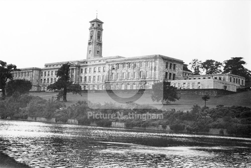 The Trent Building from Highfields park and lake- University of Nottingham