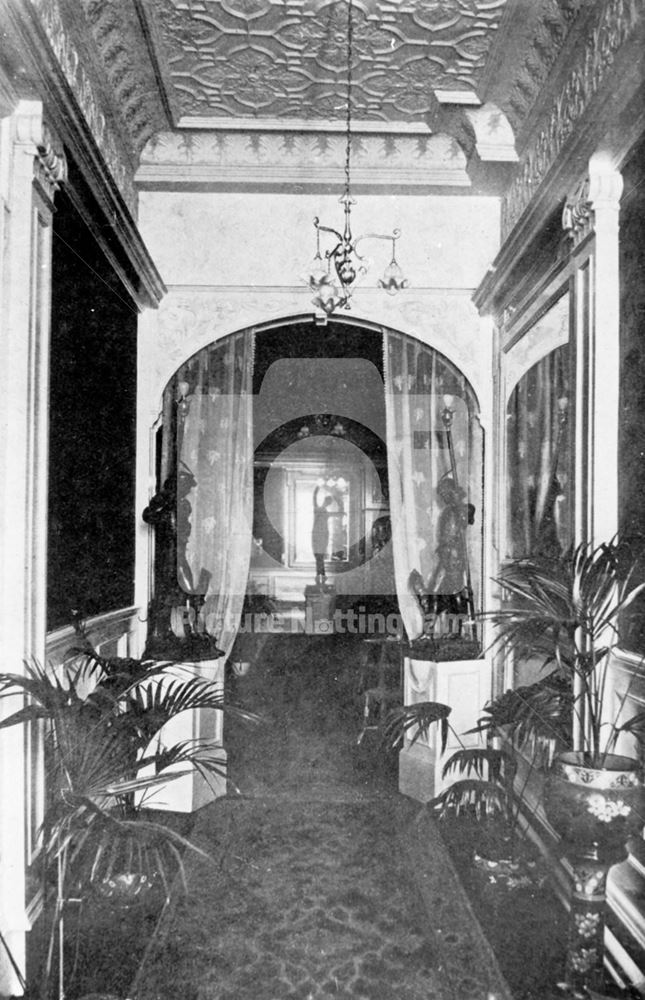 The Talbot - interior, Corridor leading to King's Hall