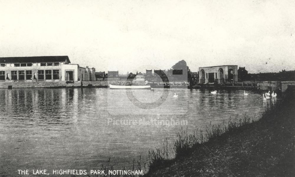 Highfields Park Boating Lake and pavilion next to the University of Nottingham