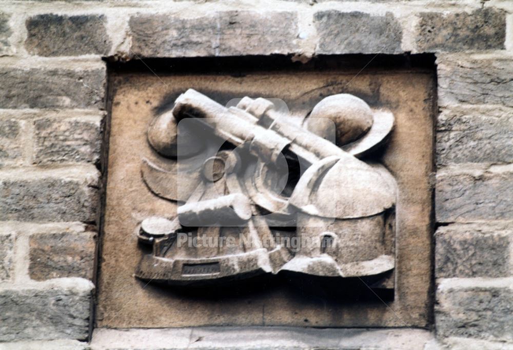 Manvers Pierrepont School - Bas-relief wall sculpture