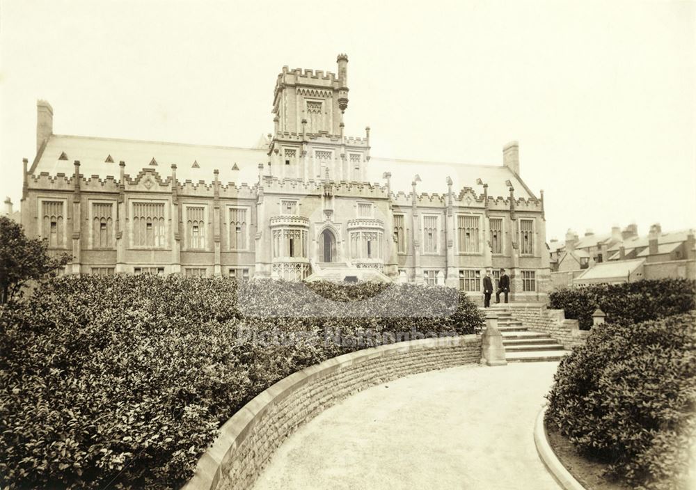 Nottingham High School -exterior