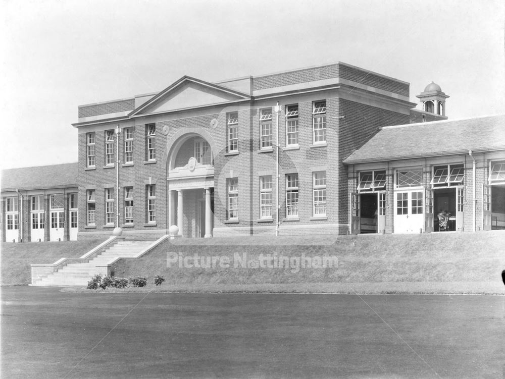 Manning School - main entrance