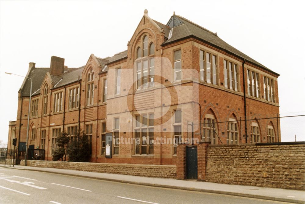 Bentinck School -exterior