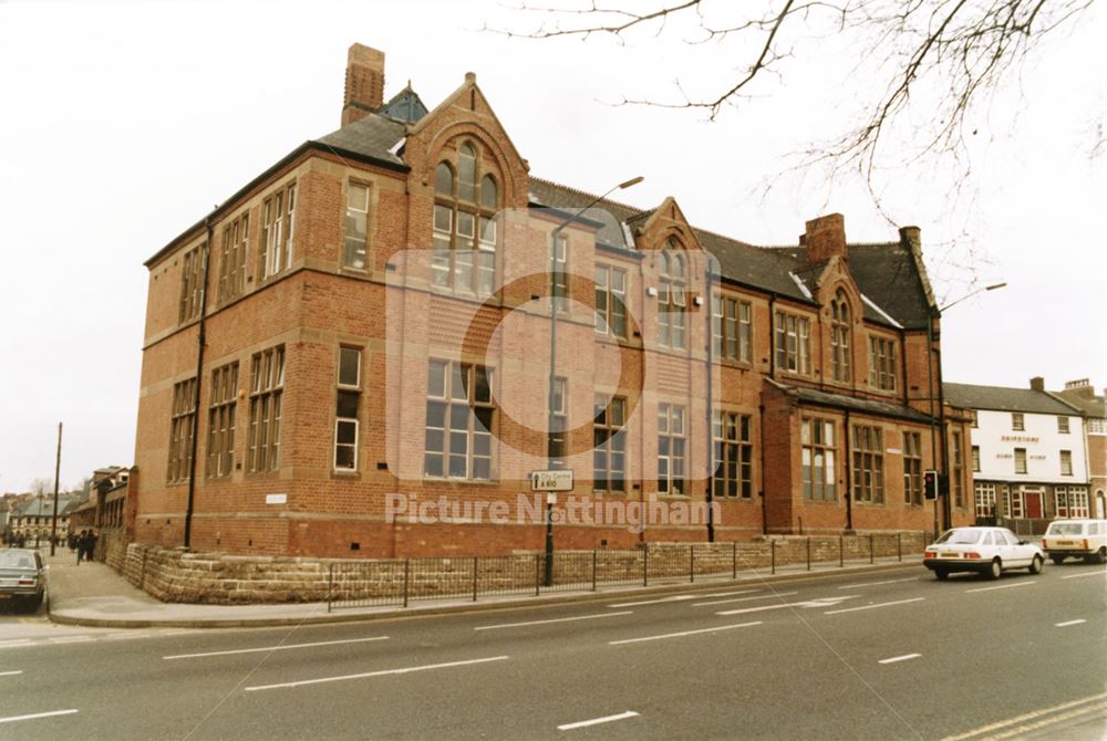 Bentinck School -exterior