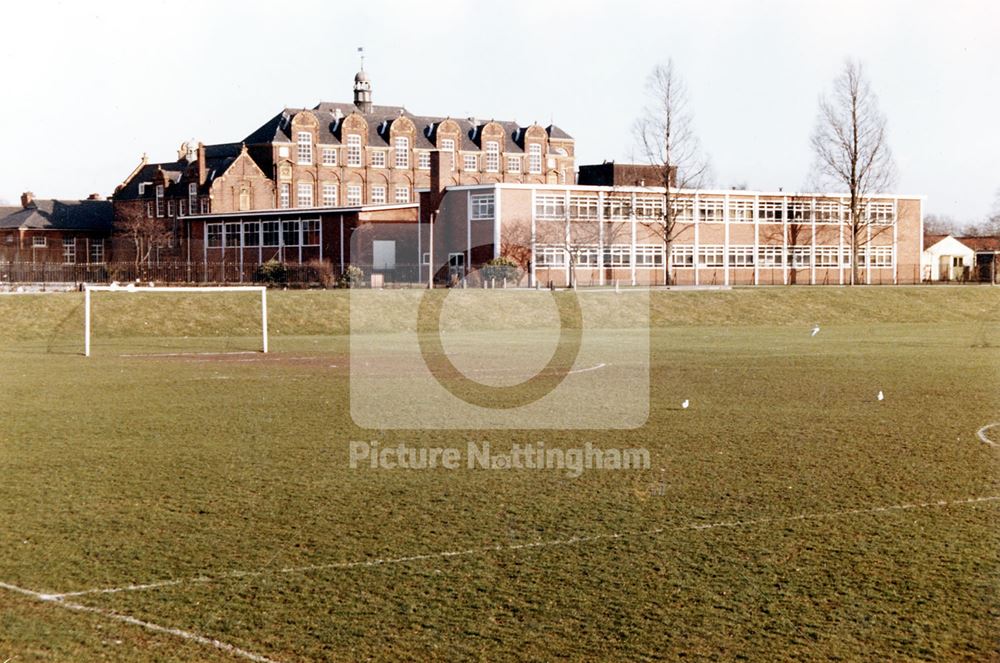 Mundella School - exterior