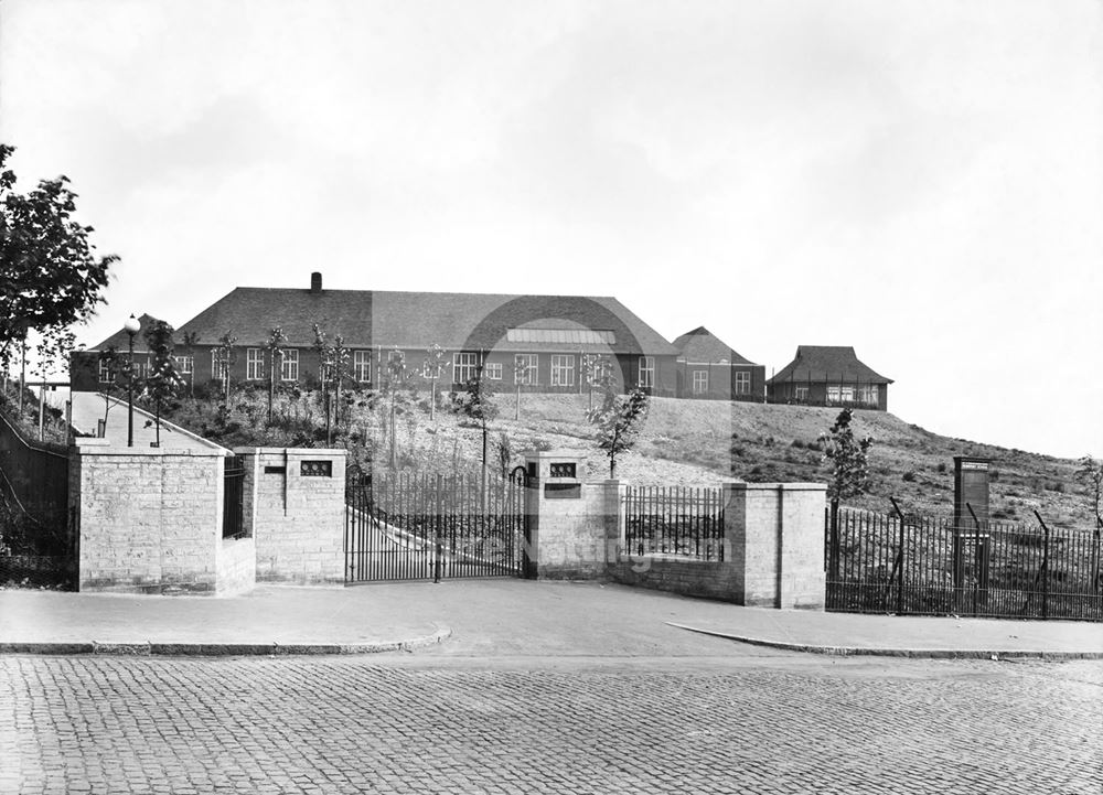 Pierrepont Senior Girls School - Gordon Road entrance