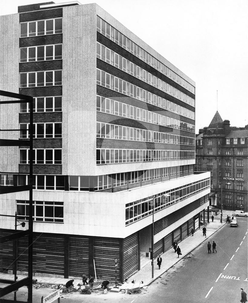 Birkbeck House during construction