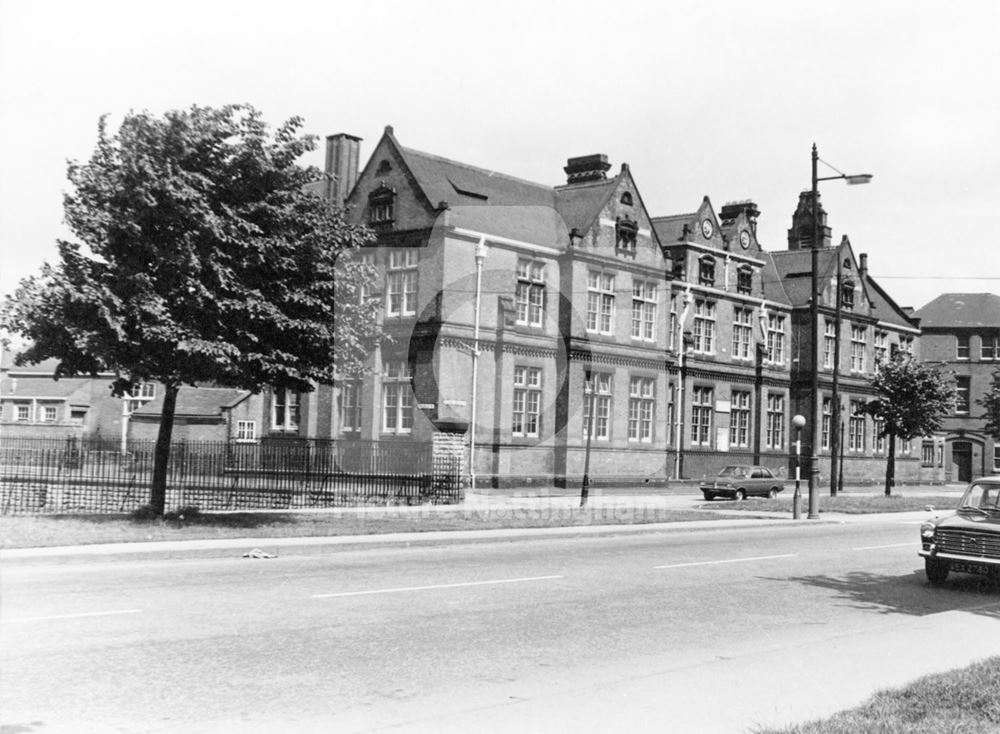 Welbeck School