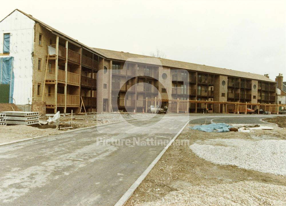 Construction of flats in Castle Gardens - Castle Boulevard