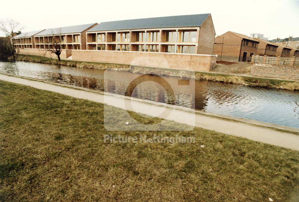 Flats in Castle Gardens overlooking the Nottingham Canal - Castle Boulevard