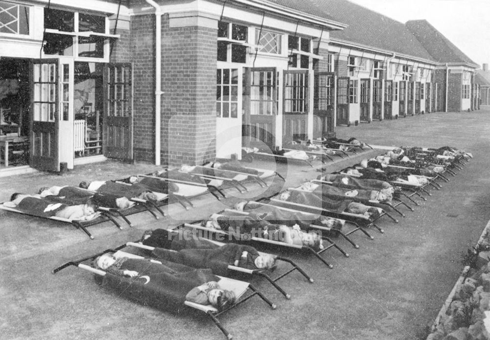 Mixed Girls and Boys Infant Class at William Crane School, Minver Crescent, Aspley, Nottingham, 1936