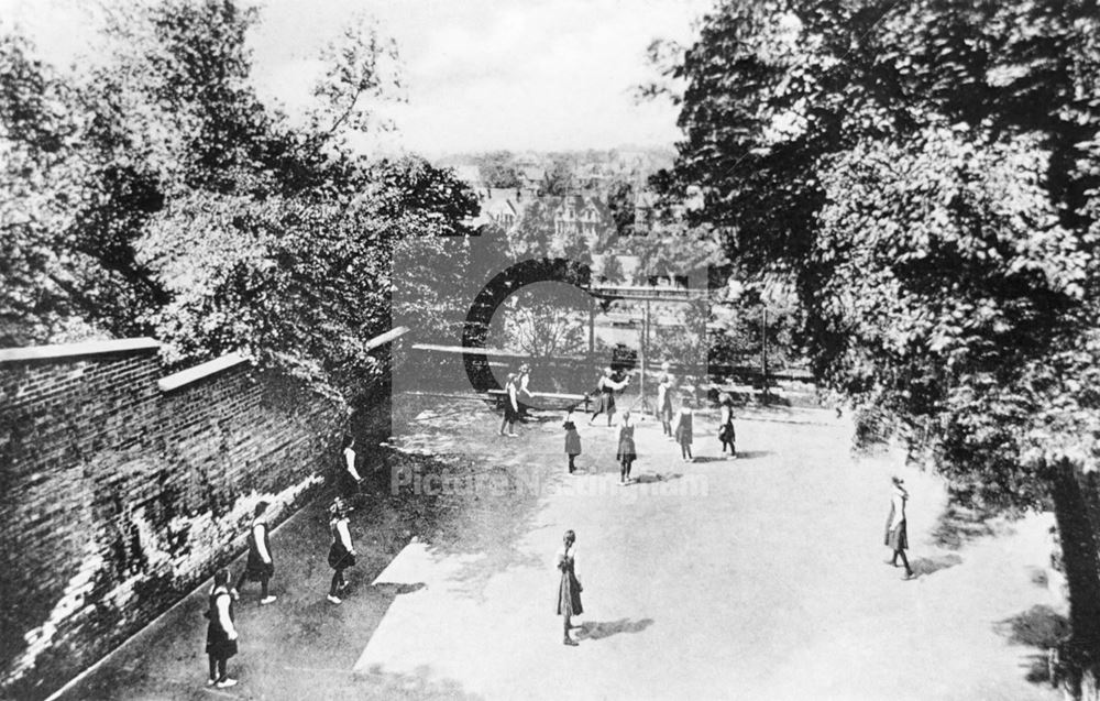 Western House School - netball in the playground