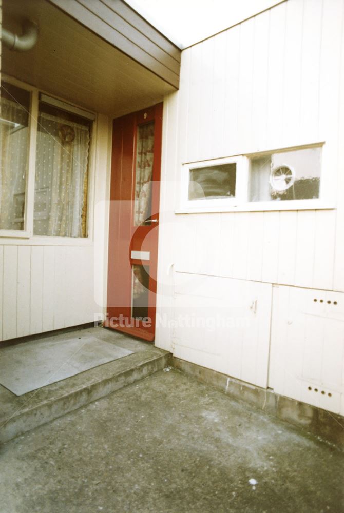 Typical entrance to a tenement, Caunton Avenue