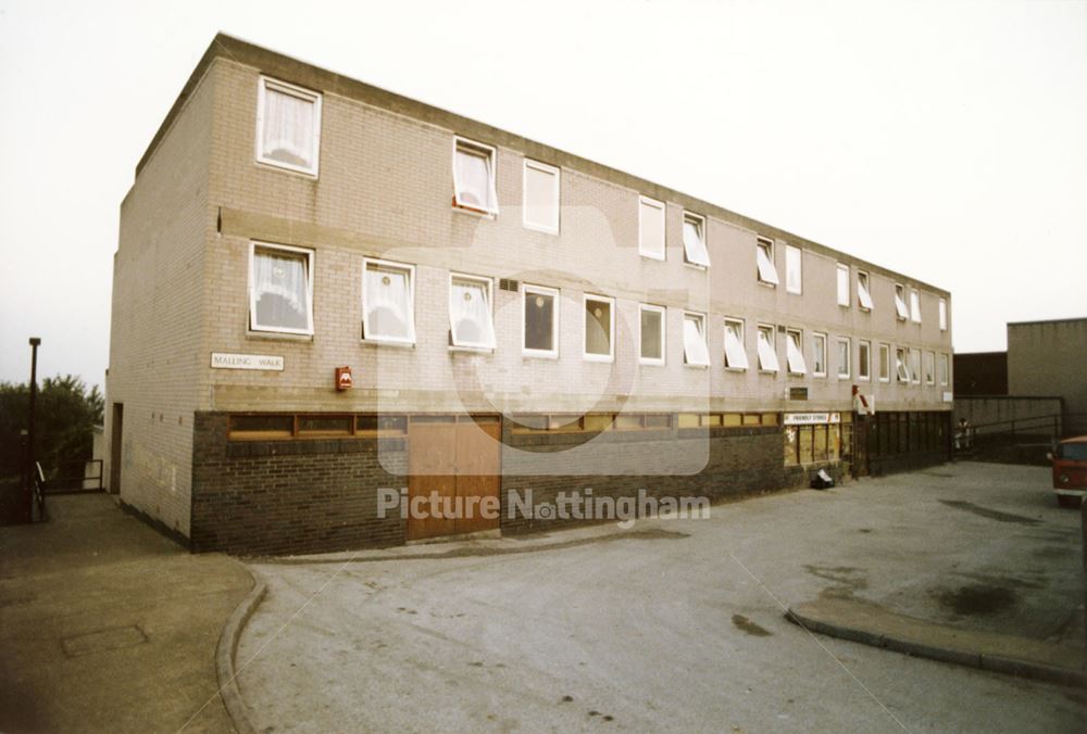 Malling Walk, Caunton Avenue