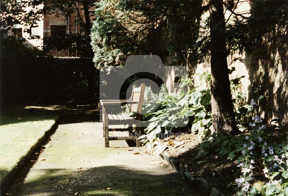 Bromley House, Angel Row - garden