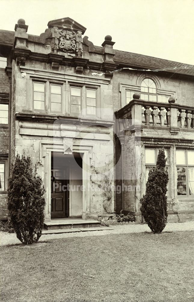 Broxtowe Hall - exterior main entrance