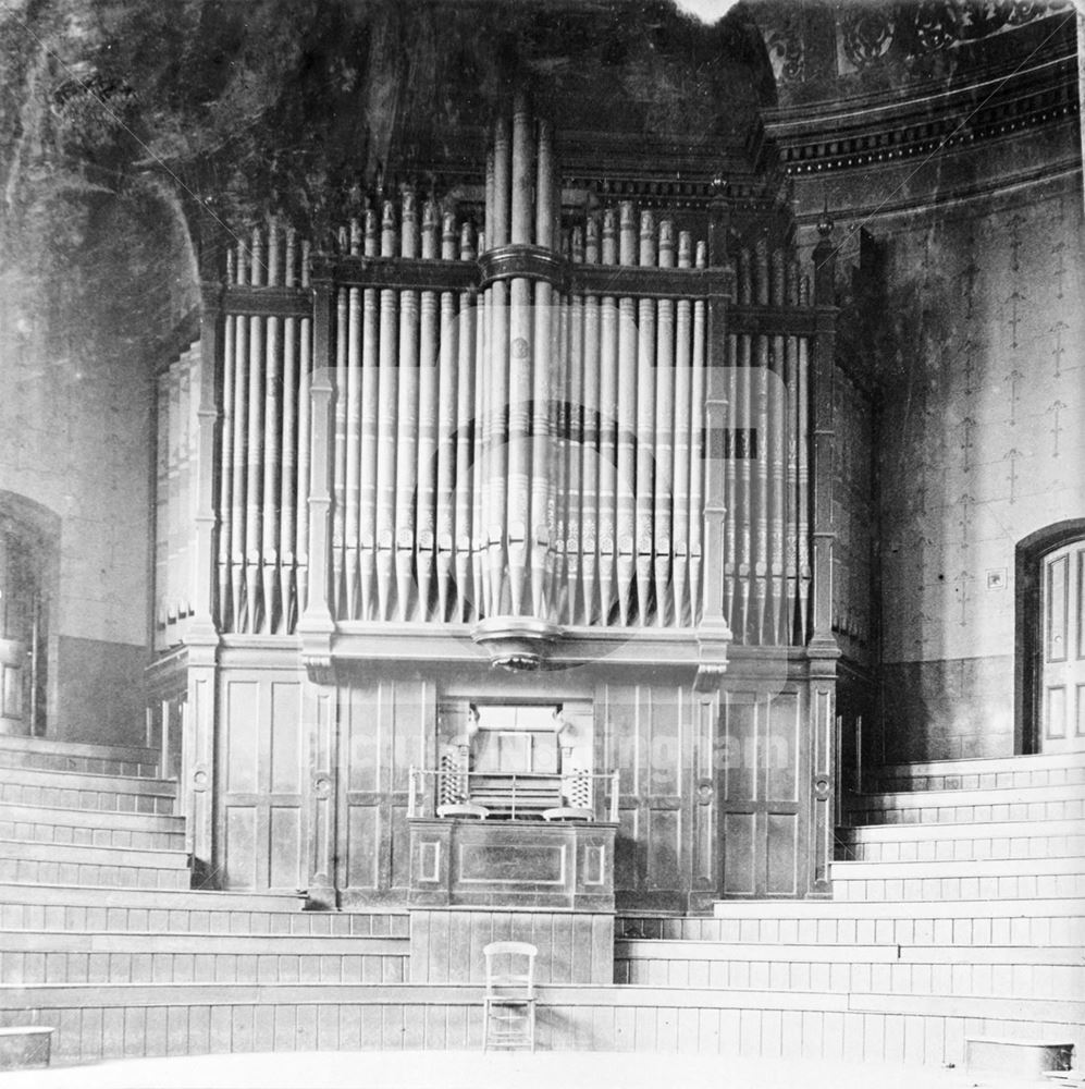 Mechanics Institute - Organ in the main hall