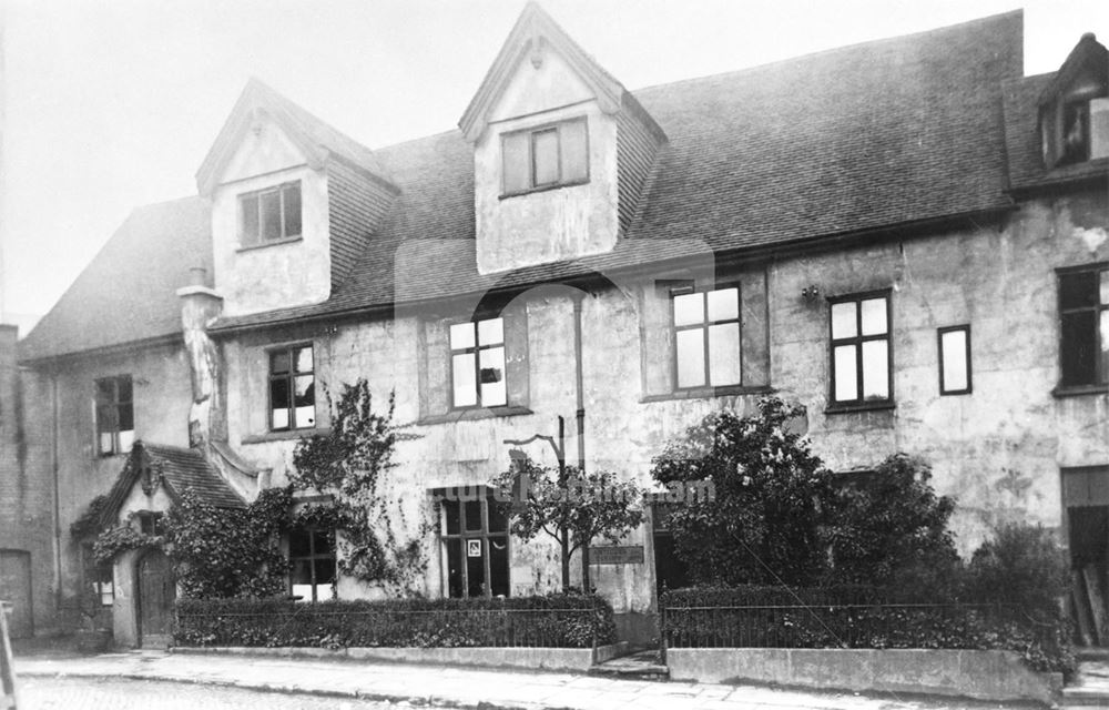 Friary, Friar Yard -interior