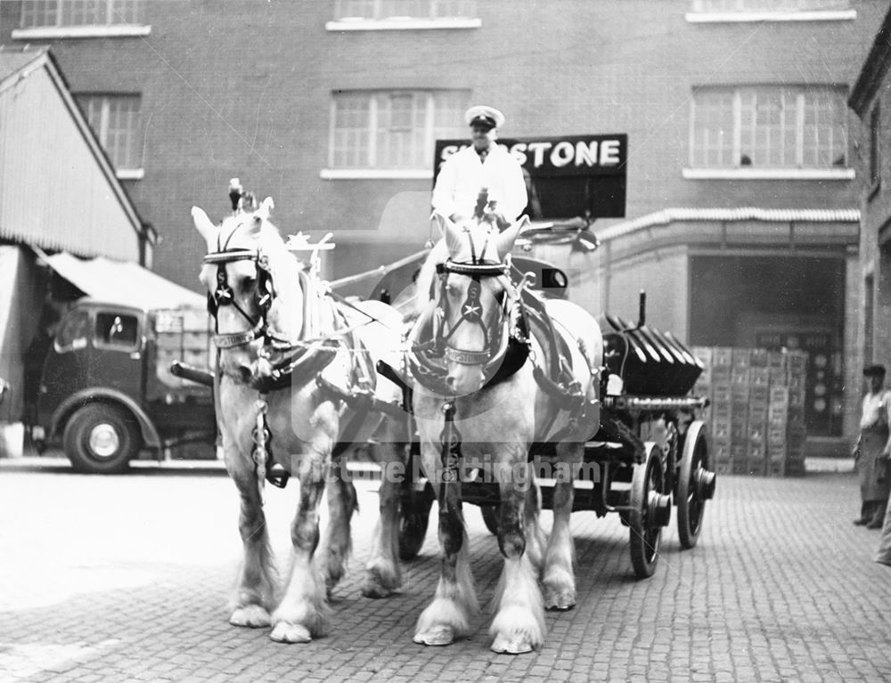 Shipstone's Star Brewery -dray