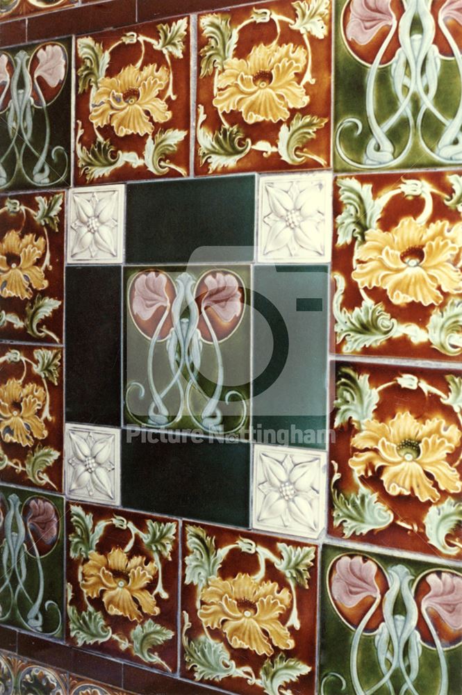 21, Holborn Avenue -tiles